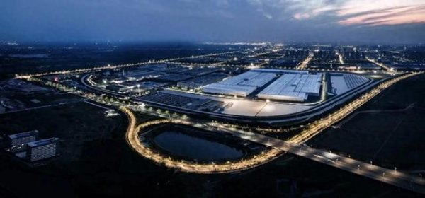 钱程速配 61岁车企的“豪华突围”