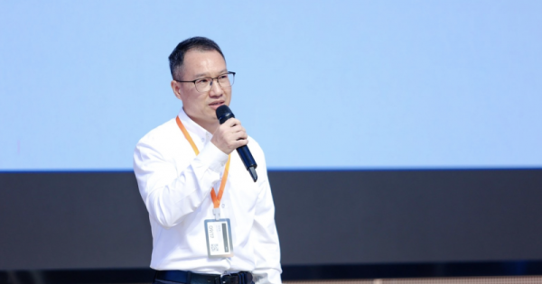 端盛康优配 野人先生携手飞书，数智化守护千店冰淇淋“极致新鲜”